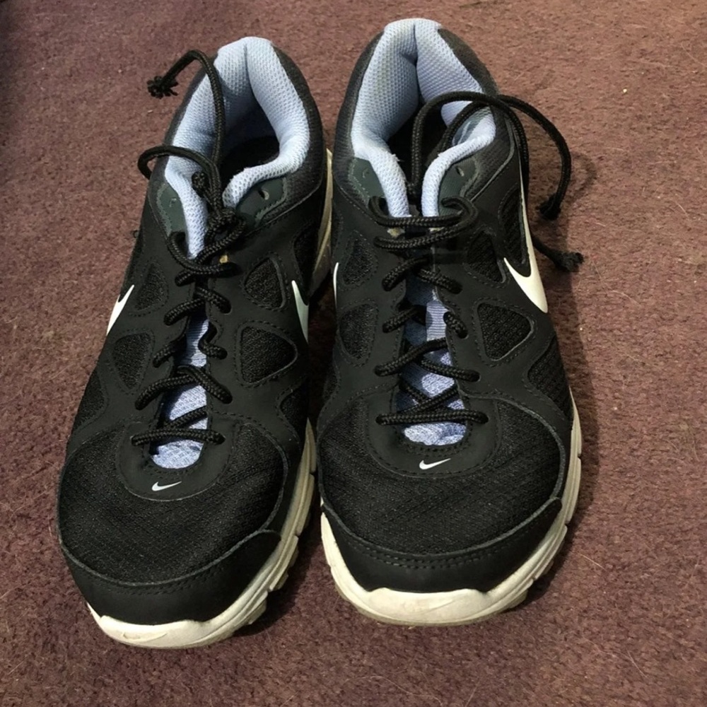 Nike gym shoes